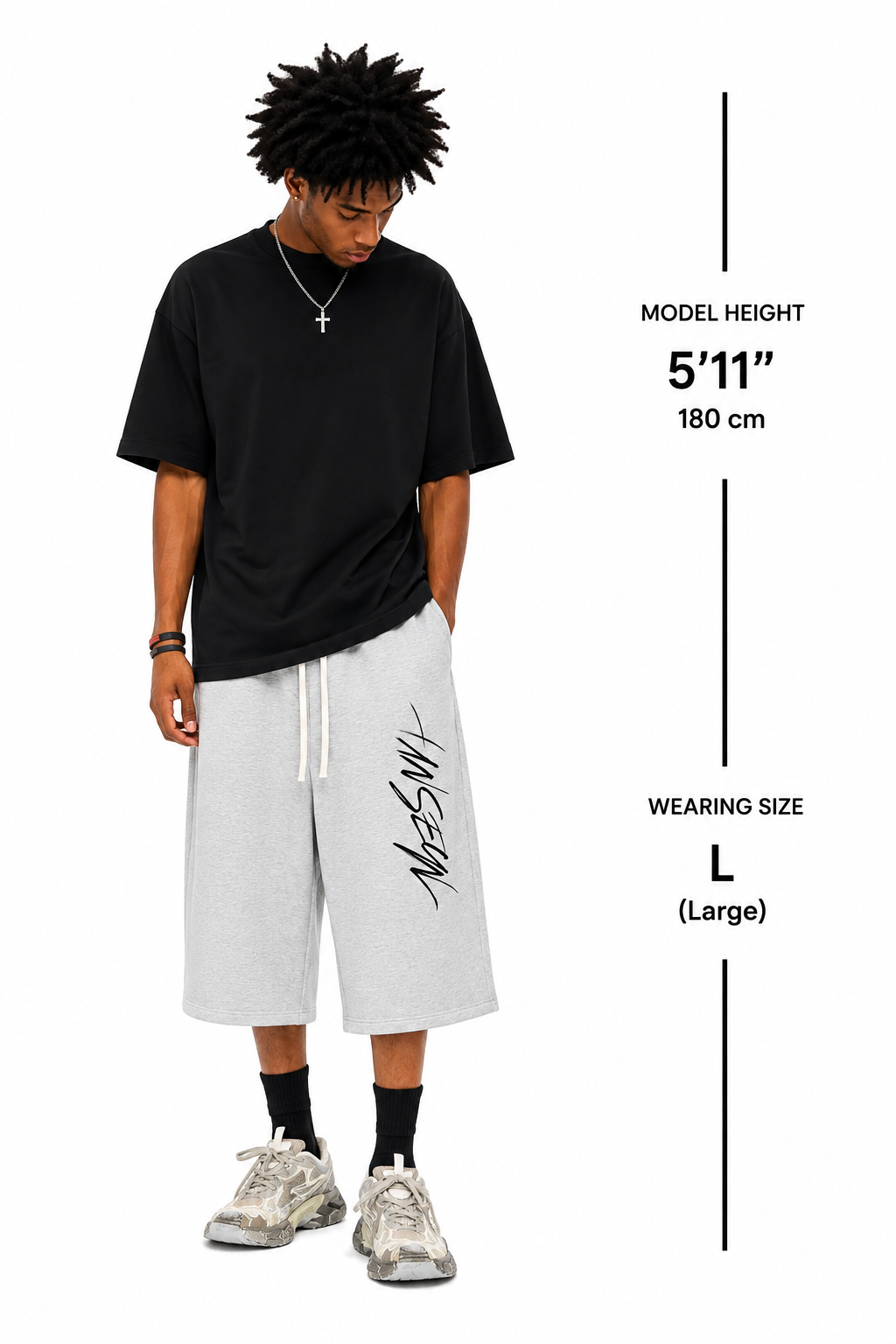 UNSEYN,SignatureSweatpants,ThreeQuarterSweatpants,LongShorts,GraphicShorts,SignatureLogo